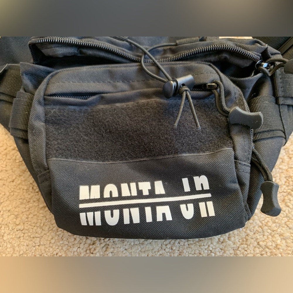 MONTA Street Soccer Men’s Black Cross Body Waist Bag Adjustable NWOT - Picture 2 of 10